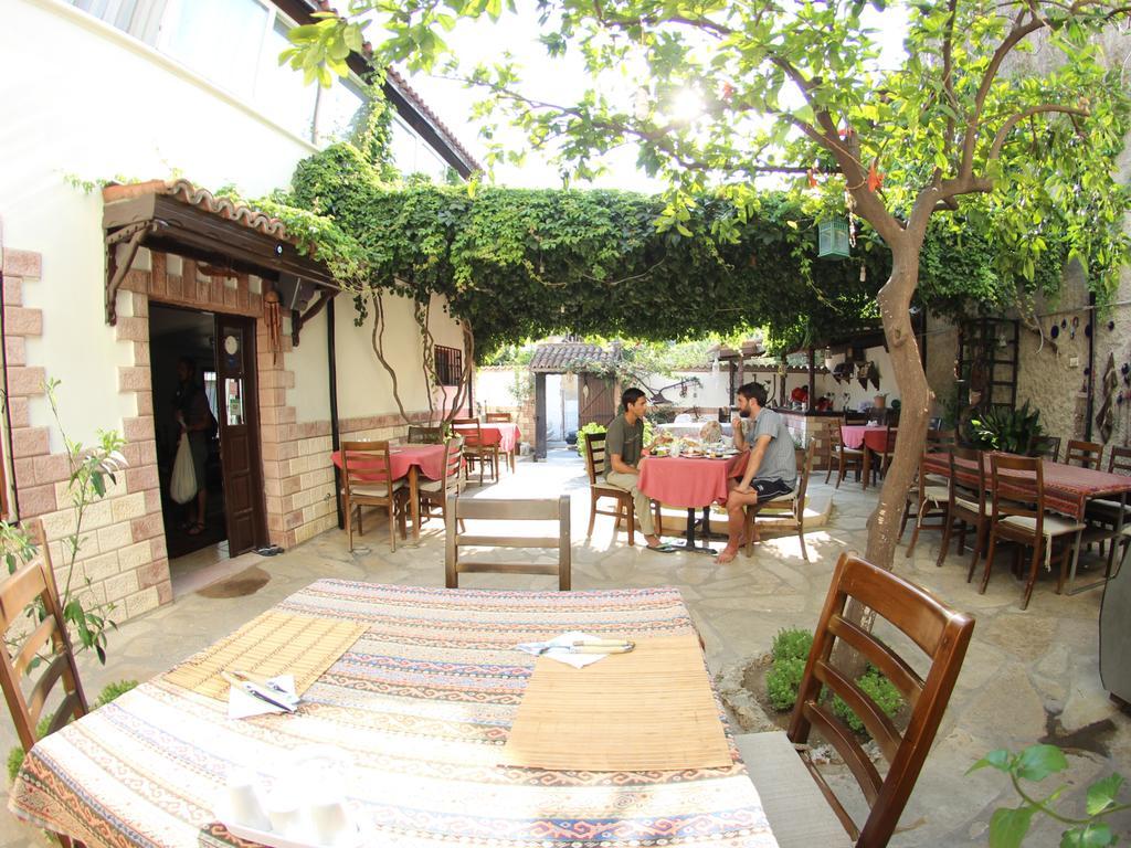 Tuncay Pension Сельчук Экстерьер фото