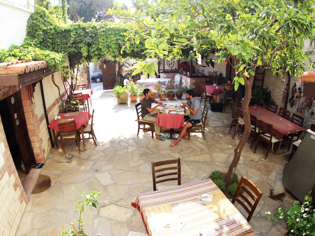 Tuncay Pension Сельчук Экстерьер фото
